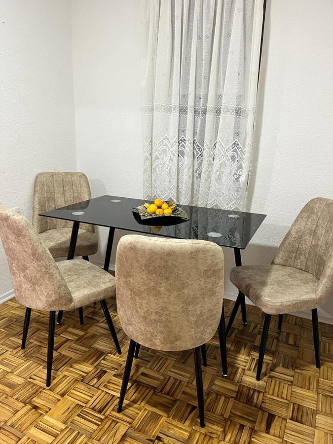 Stan Na Dan Kozarska Dubica Apartment Bosanska Dubica Luaran gambar