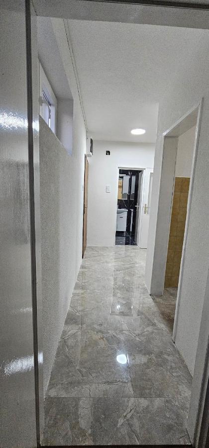 Stan Na Dan Kozarska Dubica Apartment Bosanska Dubica Luaran gambar