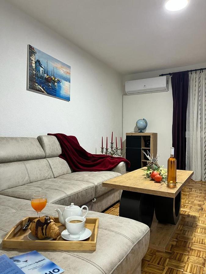 Stan Na Dan Kozarska Dubica Apartment Bosanska Dubica Luaran gambar