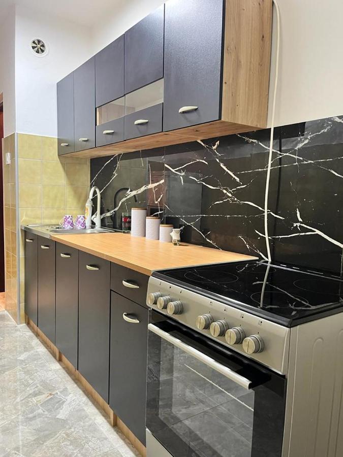 Stan Na Dan Kozarska Dubica Apartment Bosanska Dubica Luaran gambar